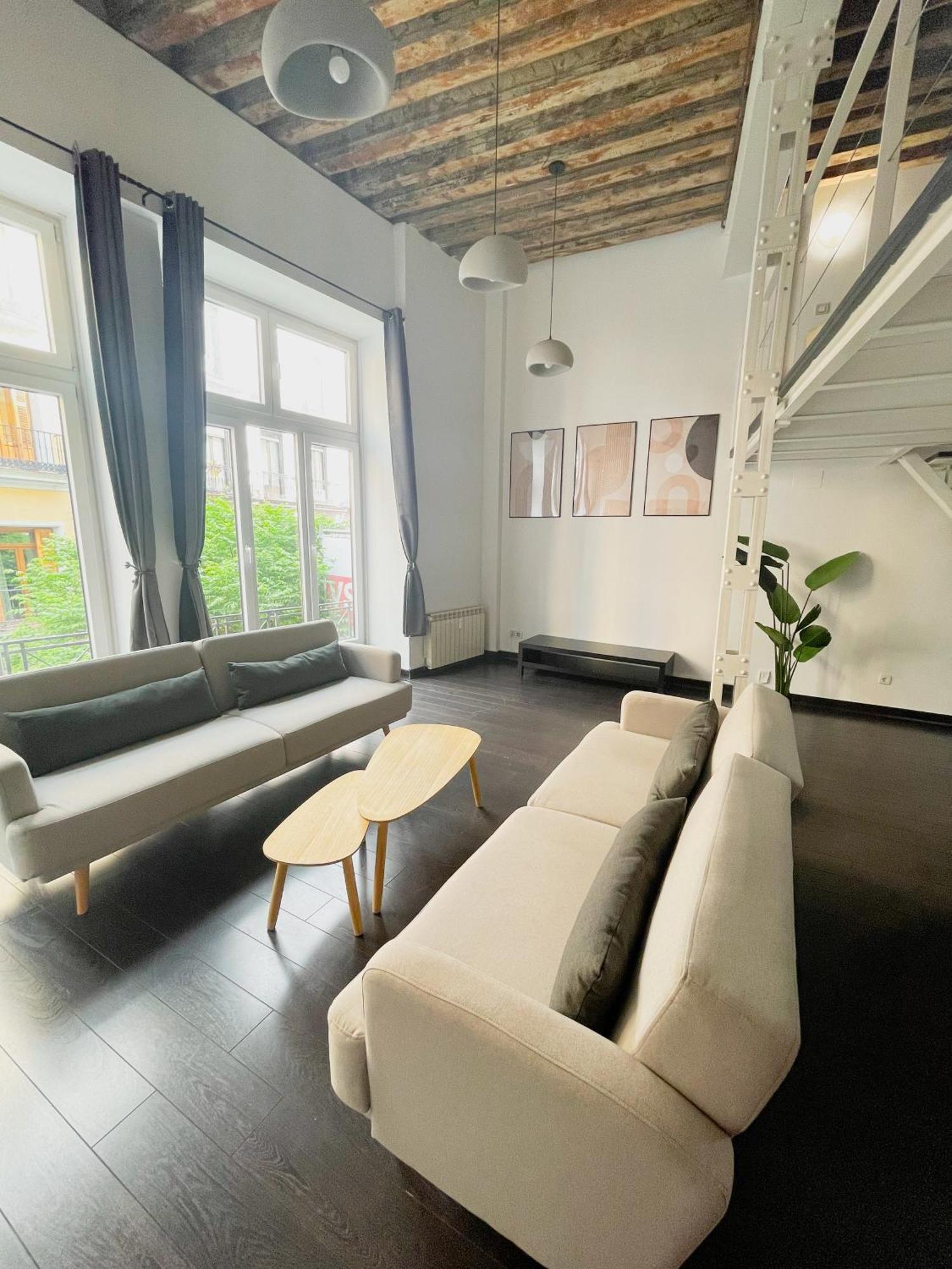 Carretas Duplex Exterior Derecha Apartment มาดริด ภายนอก รูปภาพ