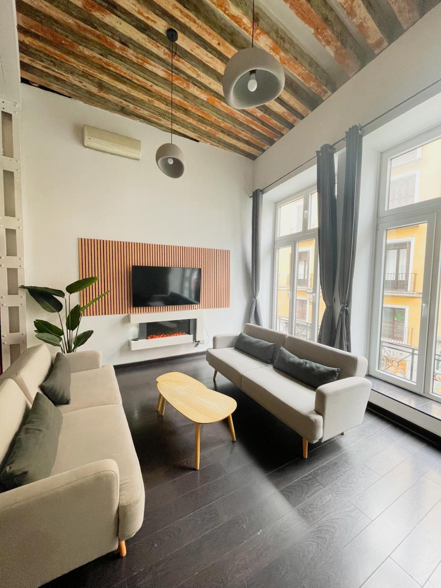 Carretas Duplex Exterior Derecha Apartment มาดริด ภายนอก รูปภาพ